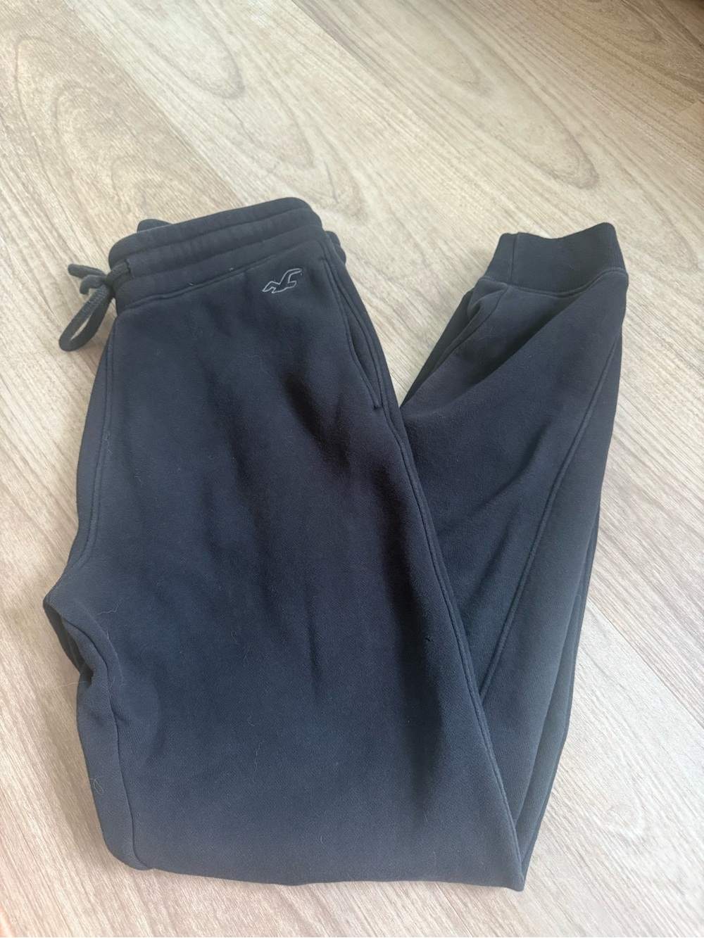 Men’s Hollister jogger sweatpants size small TALL